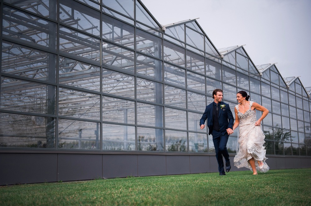 you-ve-never-seen-a-greenhouse-wedding