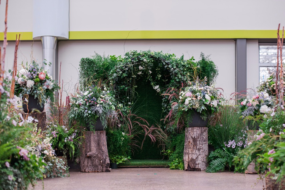 you-ve-never-seen-a-greenhouse-wedding