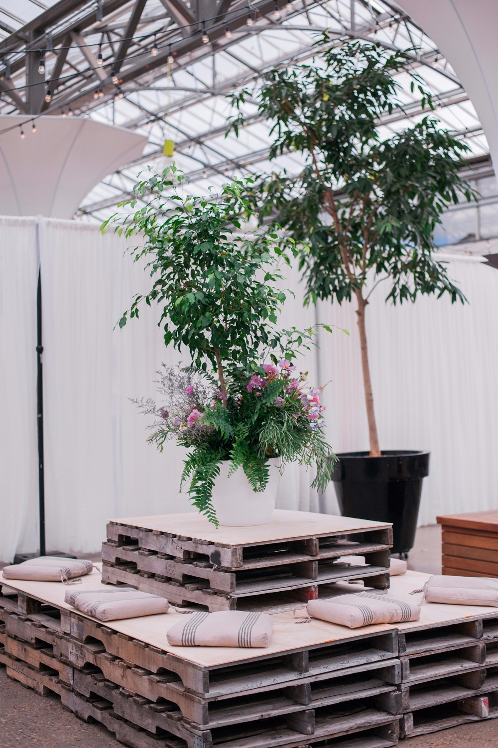 you-ve-never-seen-a-greenhouse-wedding