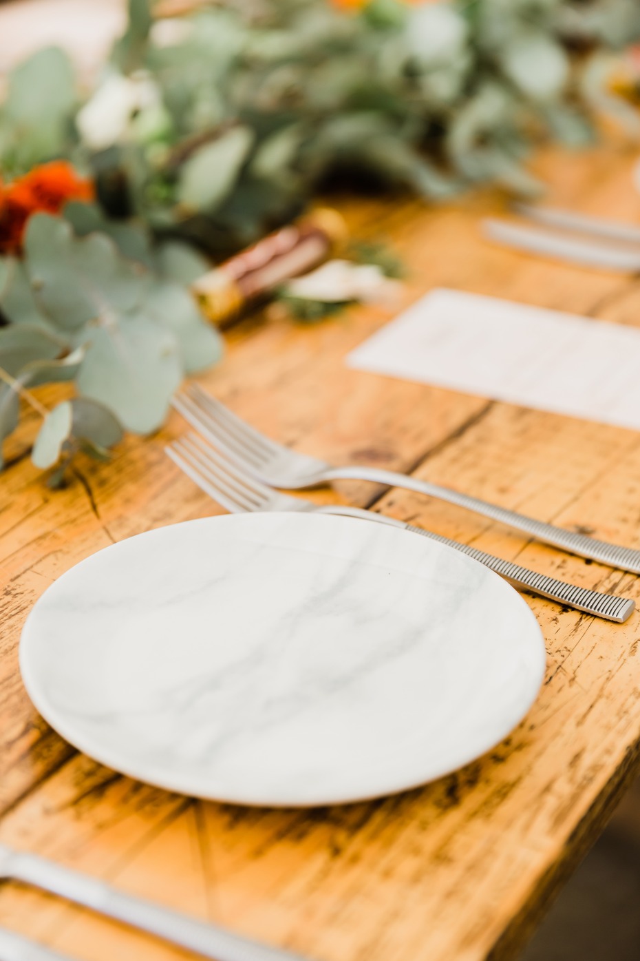 marbled wedding place setting