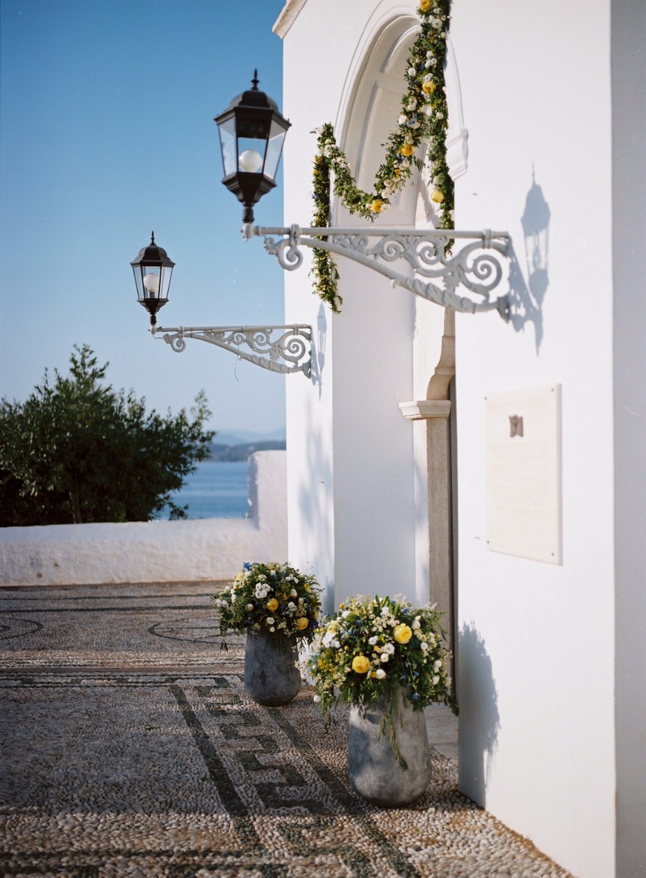 Pretty destination Greek wedding