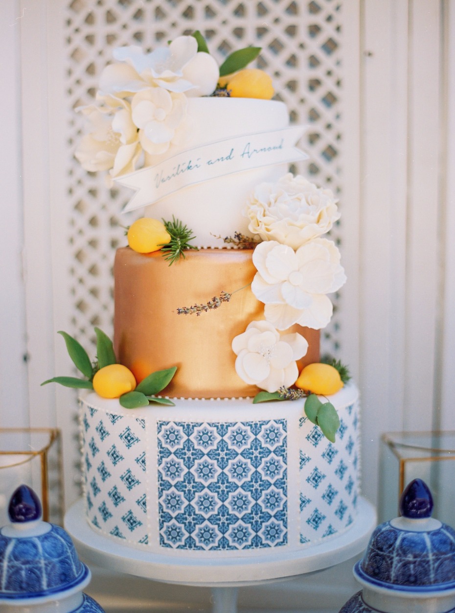 Blue white and gold wedding cake