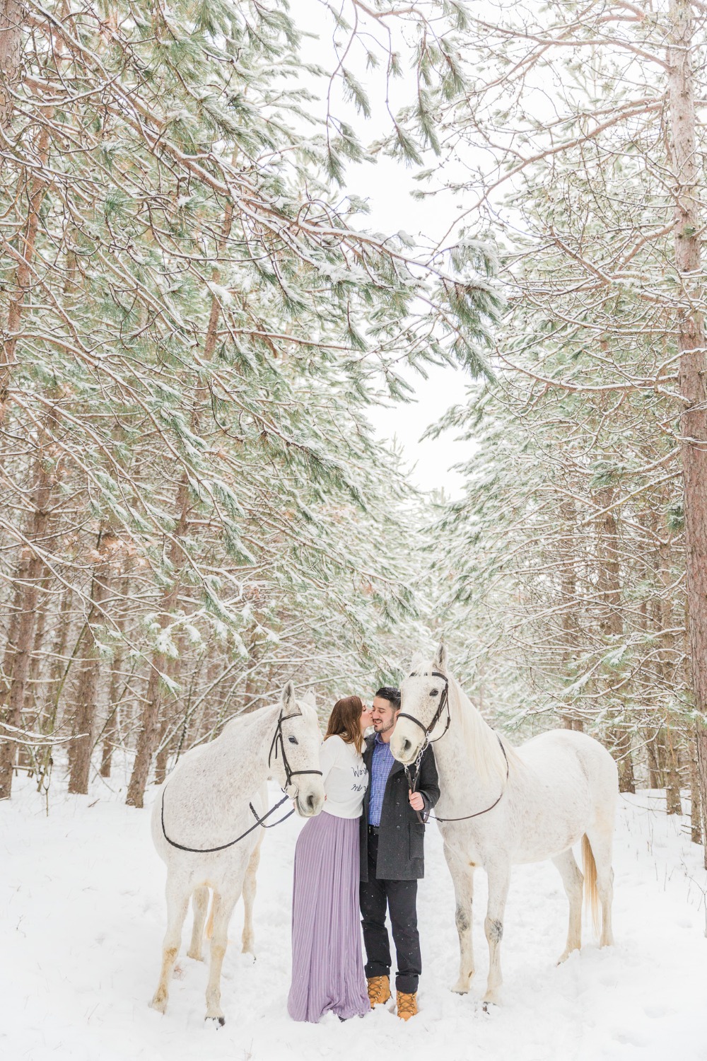 onelovetwohorsesandatonofsnowengagementshoot01