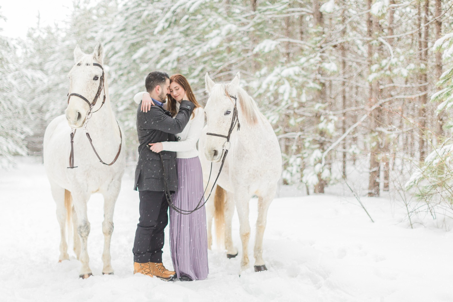 onelovetwohorsesandatonofsnowengagementshoot15