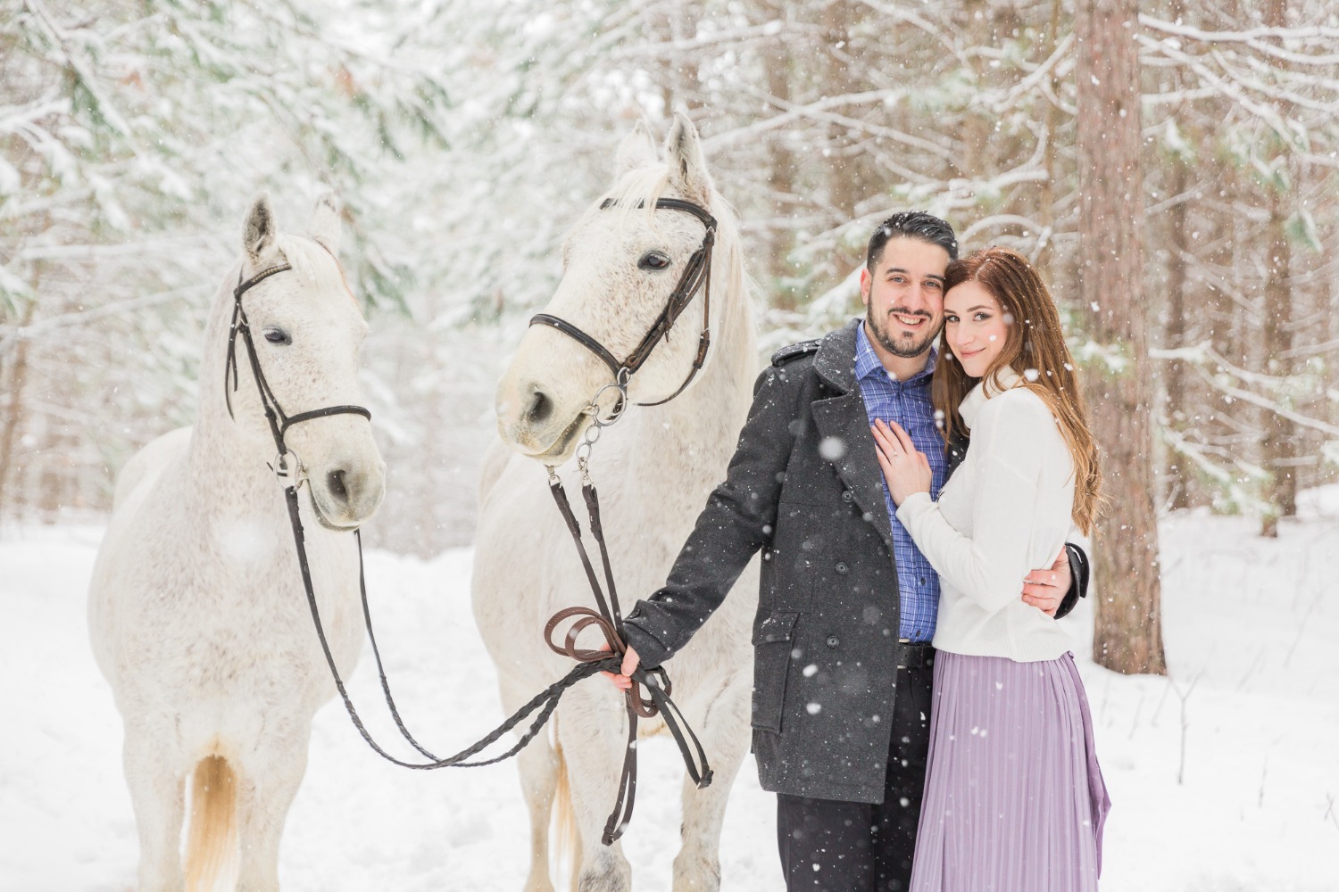 onelovetwohorsesandatonofsnowengagementshoot28