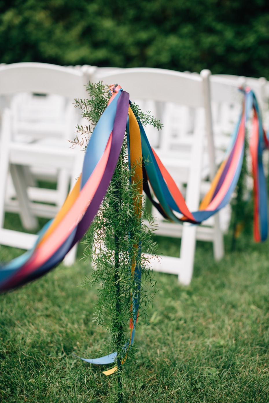 Decorate your aisle with ribbons and greenery
