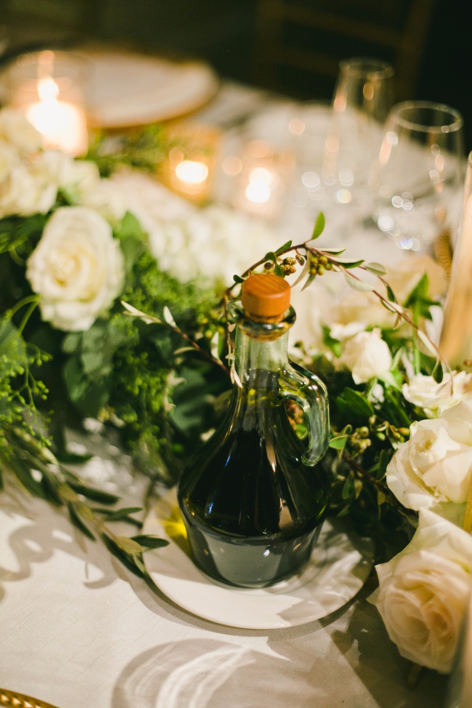 wedding table decor for your white winery wedding reception