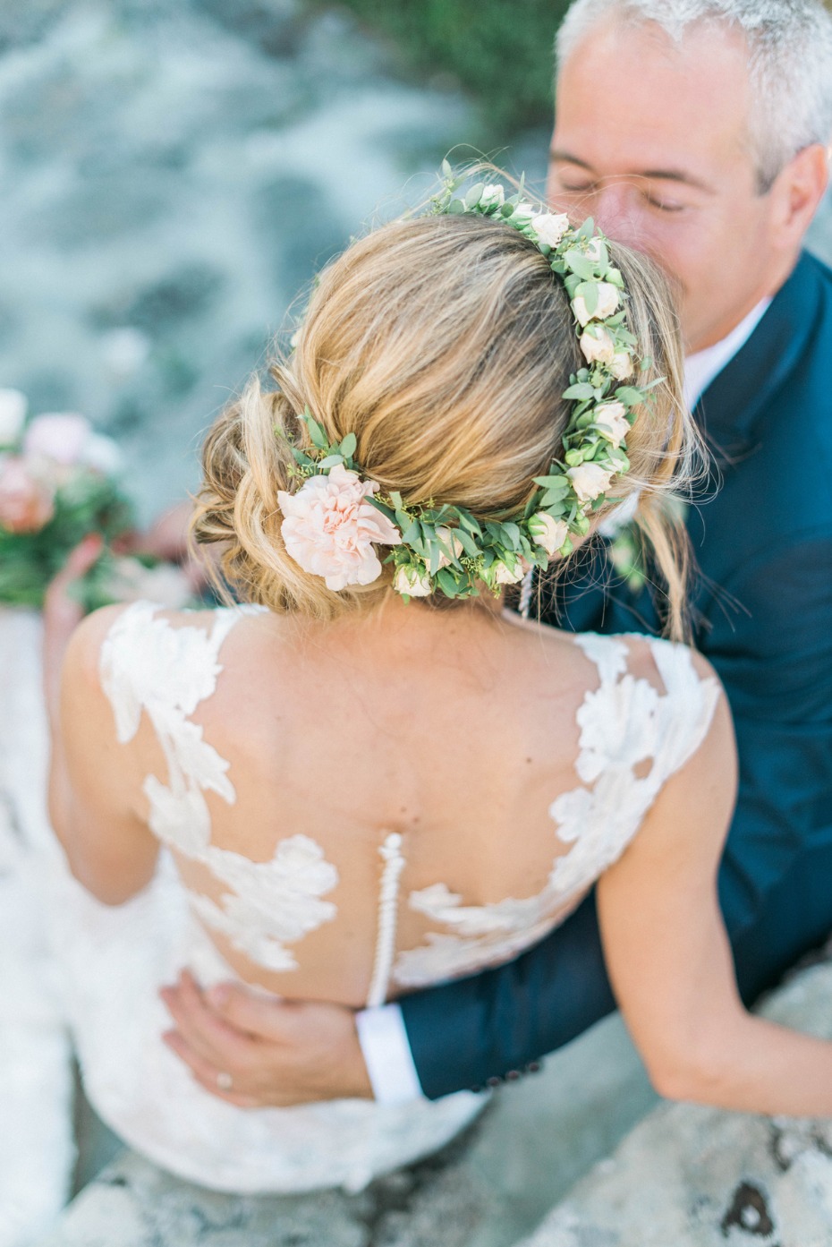 Bridal hair idea with flowers