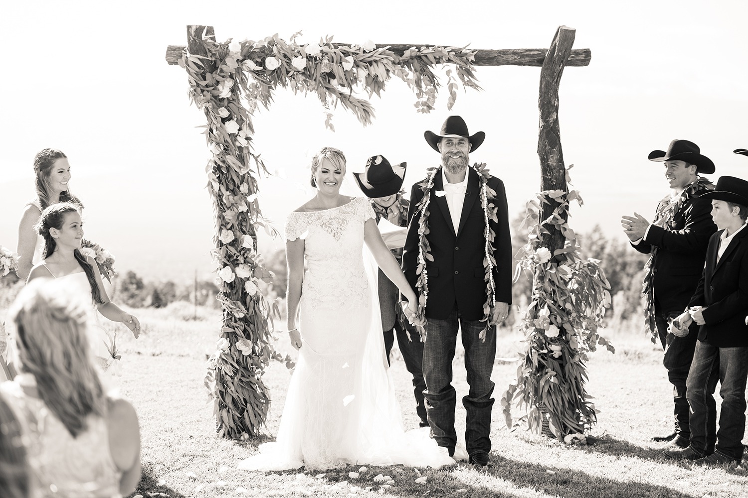 a-rustic-family-ranch-wedding-on-the