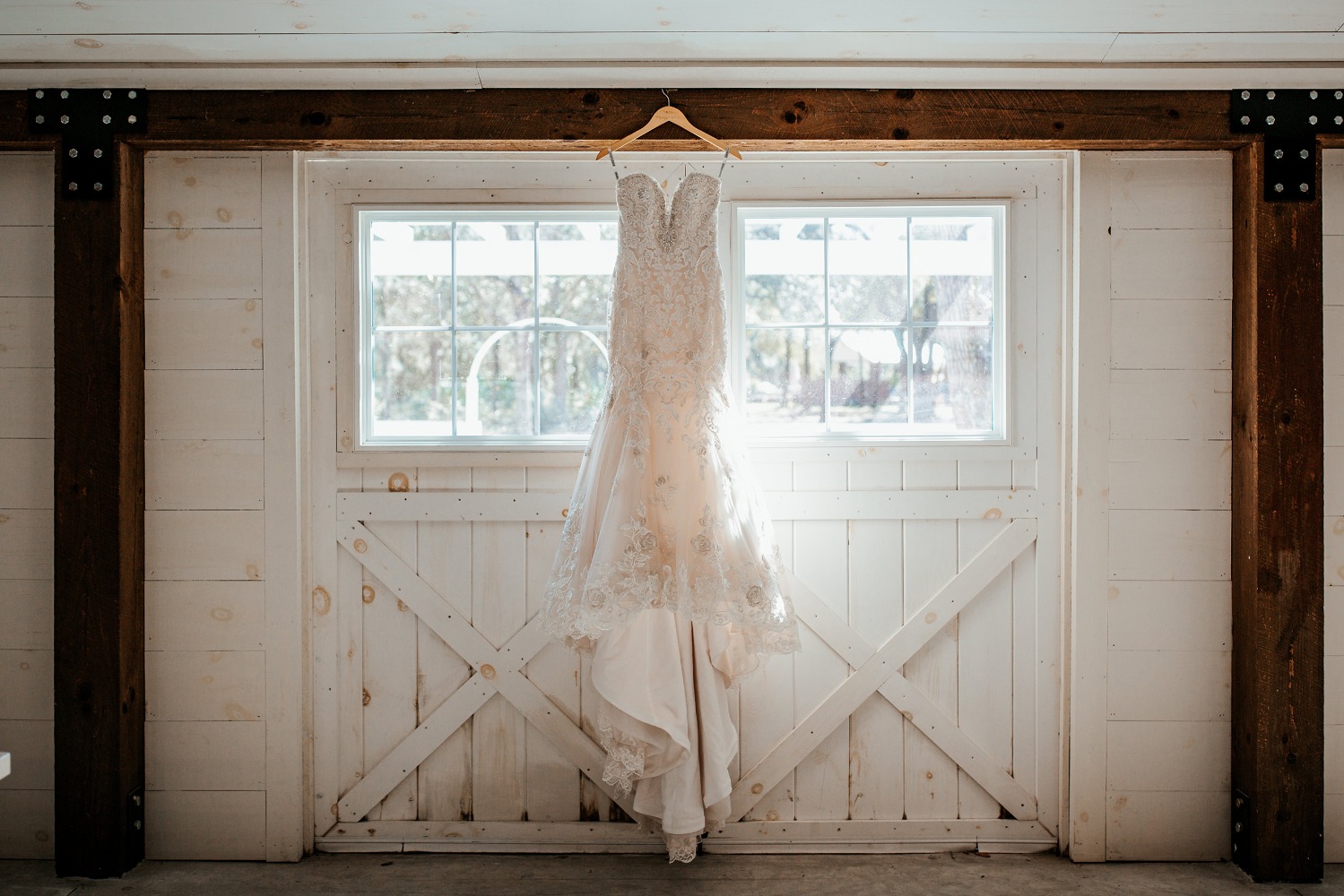 a-whimsical-november-wedding-in