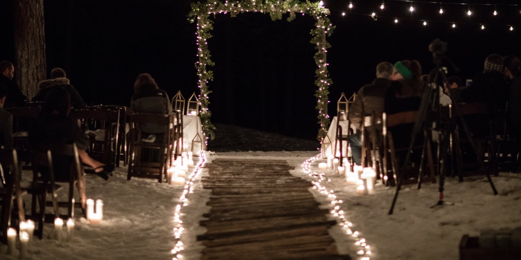 A Wintry New Years Eve Wedding Under the Stars