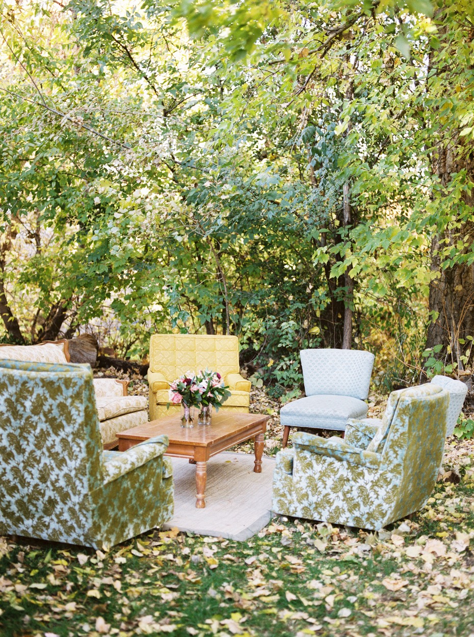 vintage wedding lounge
