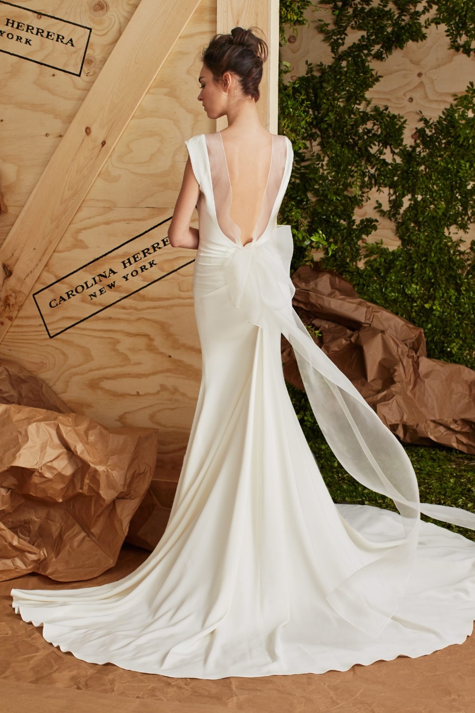 Stunning Carolina Herrera New York wedding gown with bow detail