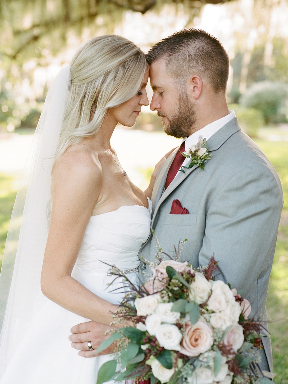 sweet bride and groom wedding photos