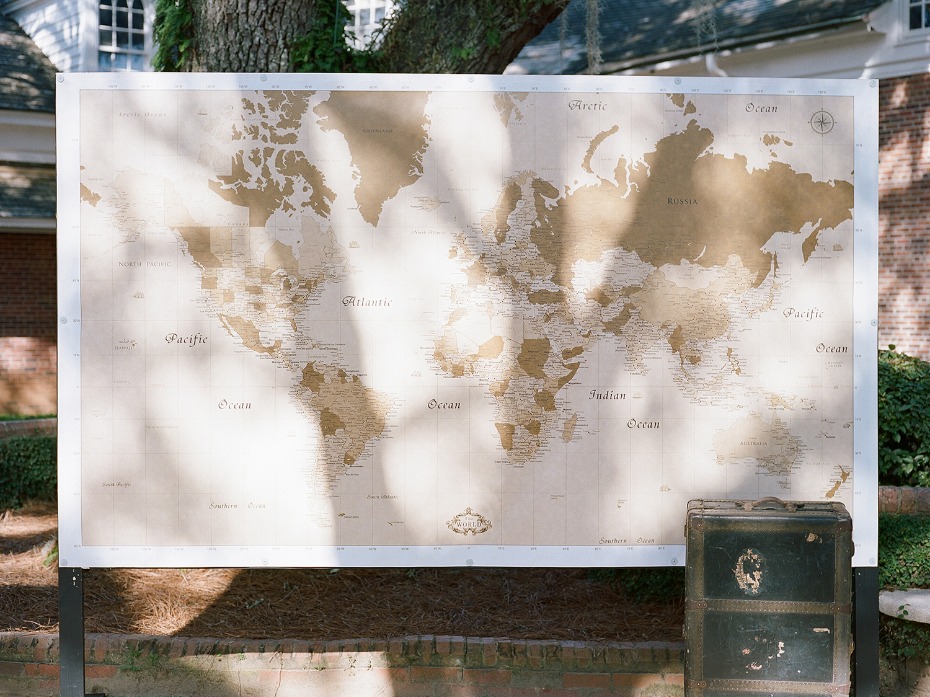 giant world map wedding guest book