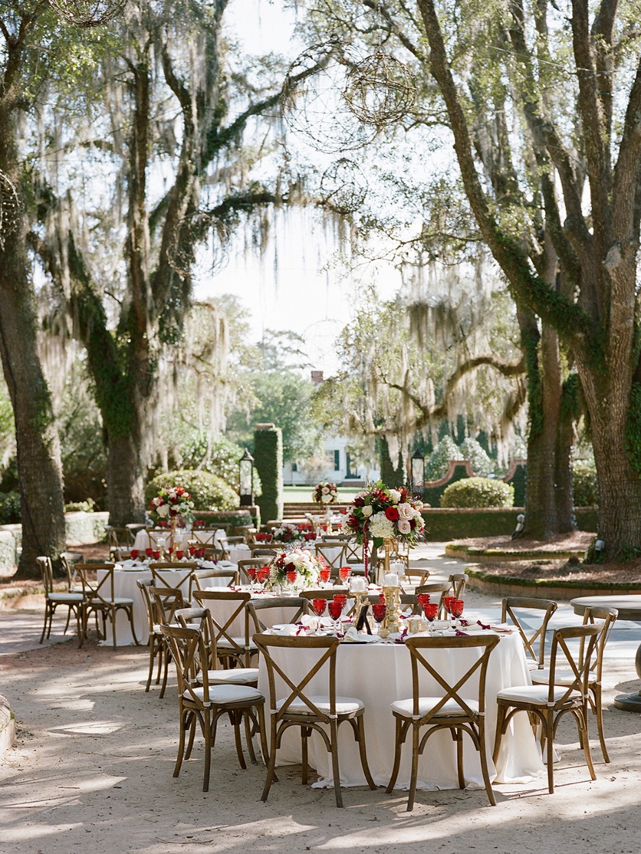 outdoor wedding reception