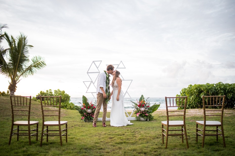 Modern elopement backdrop
