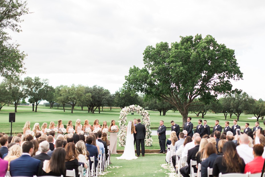 tying the knot on the Four Seasons Dallas golf course