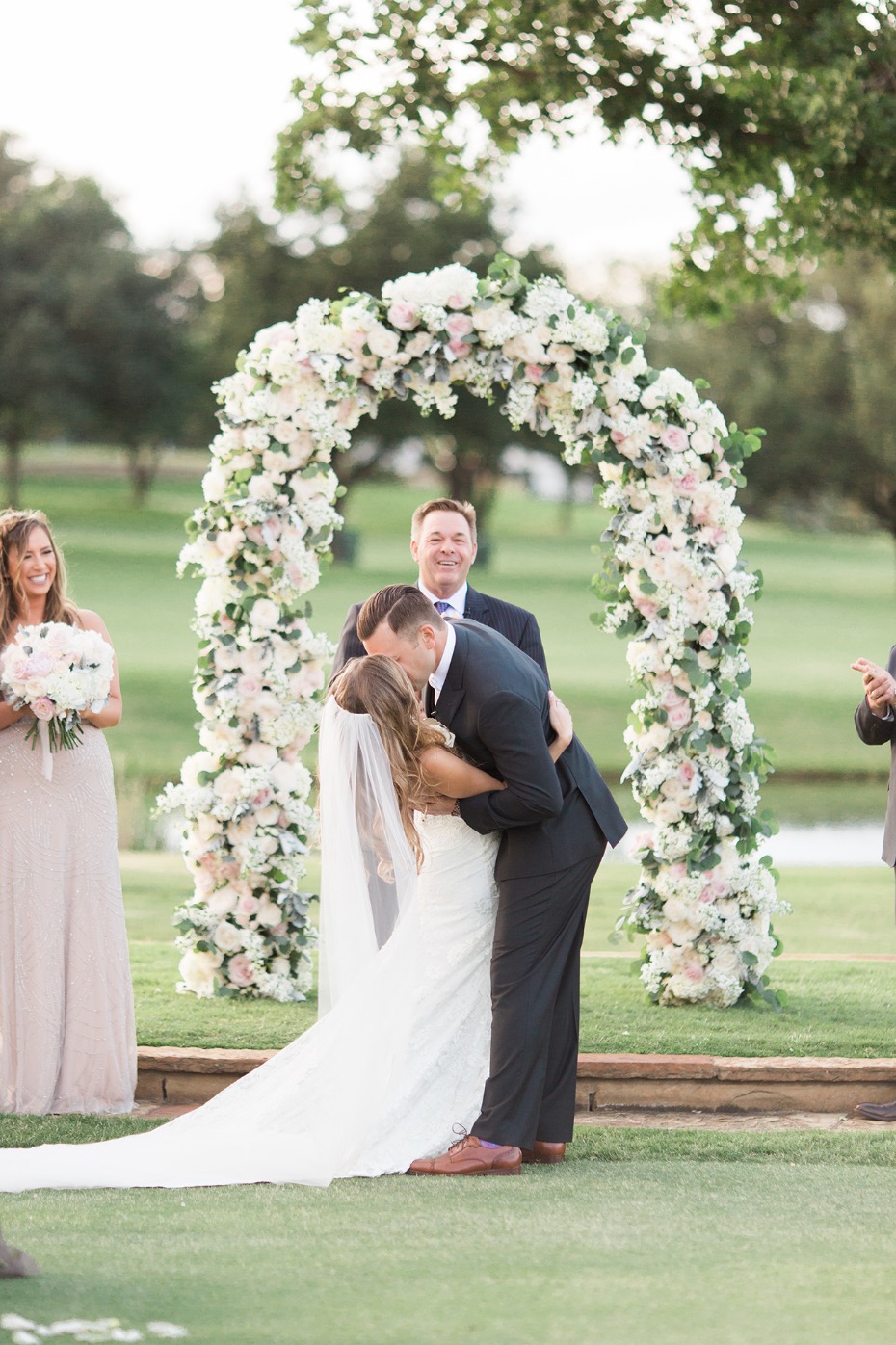 wedding kiss