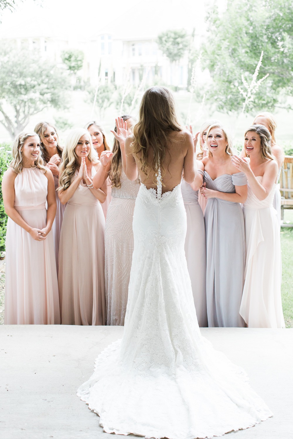how-to-have-a-glamorous-pastel-wedding