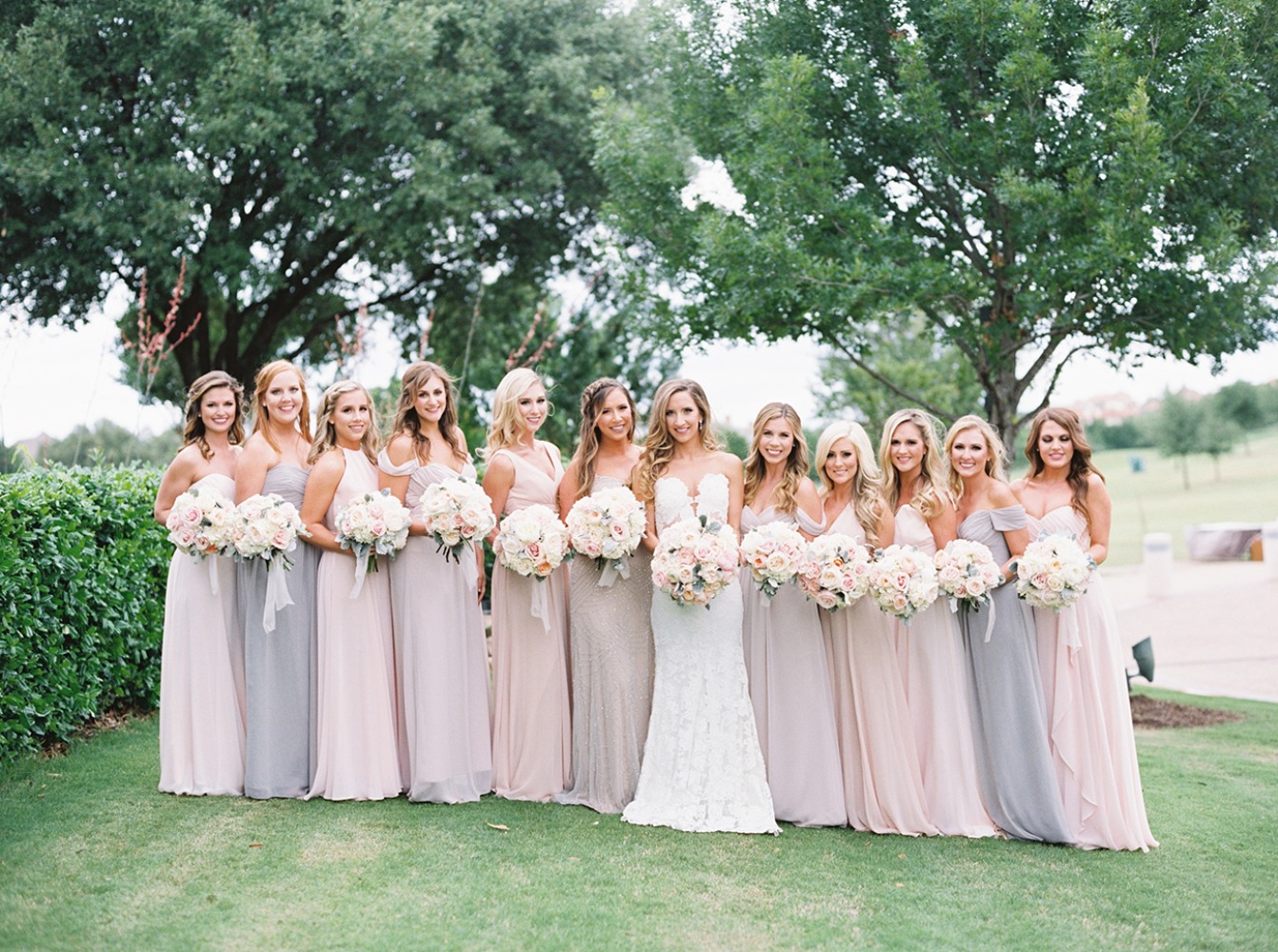 how-to-have-a-glamorous-pastel-wedding