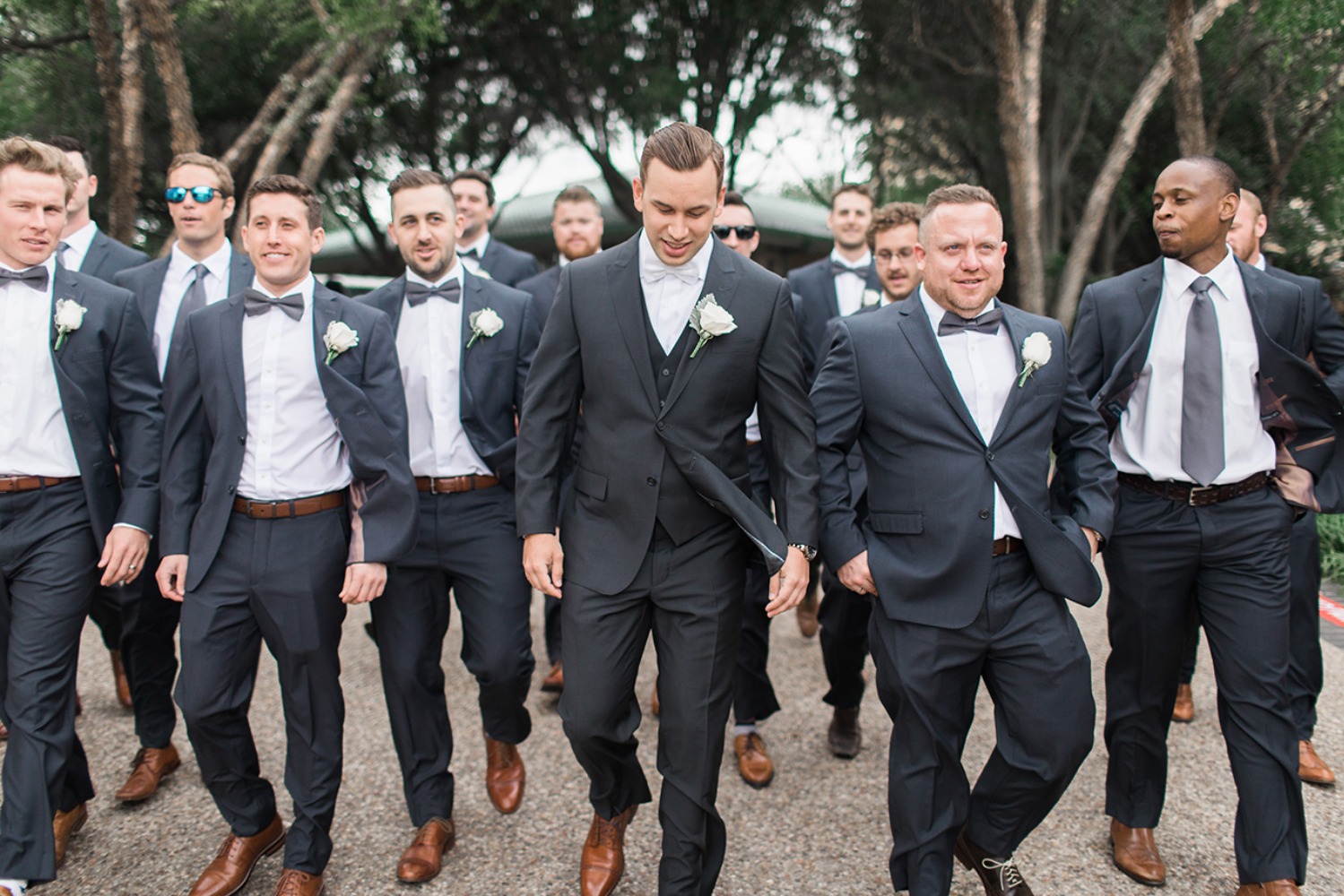 how-to-have-a-glamorous-pastel-wedding