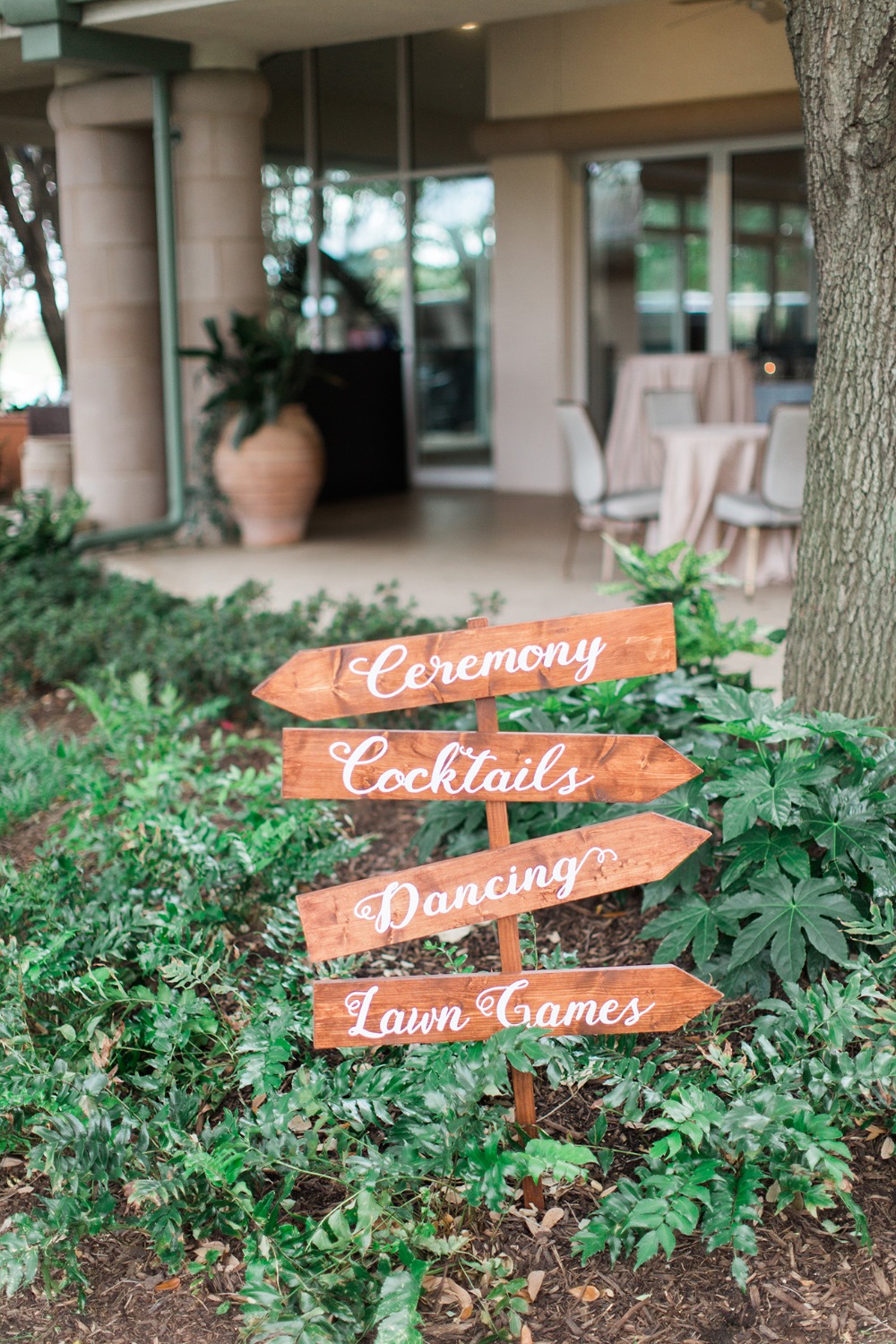 how-to-have-a-glamorous-pastel-wedding