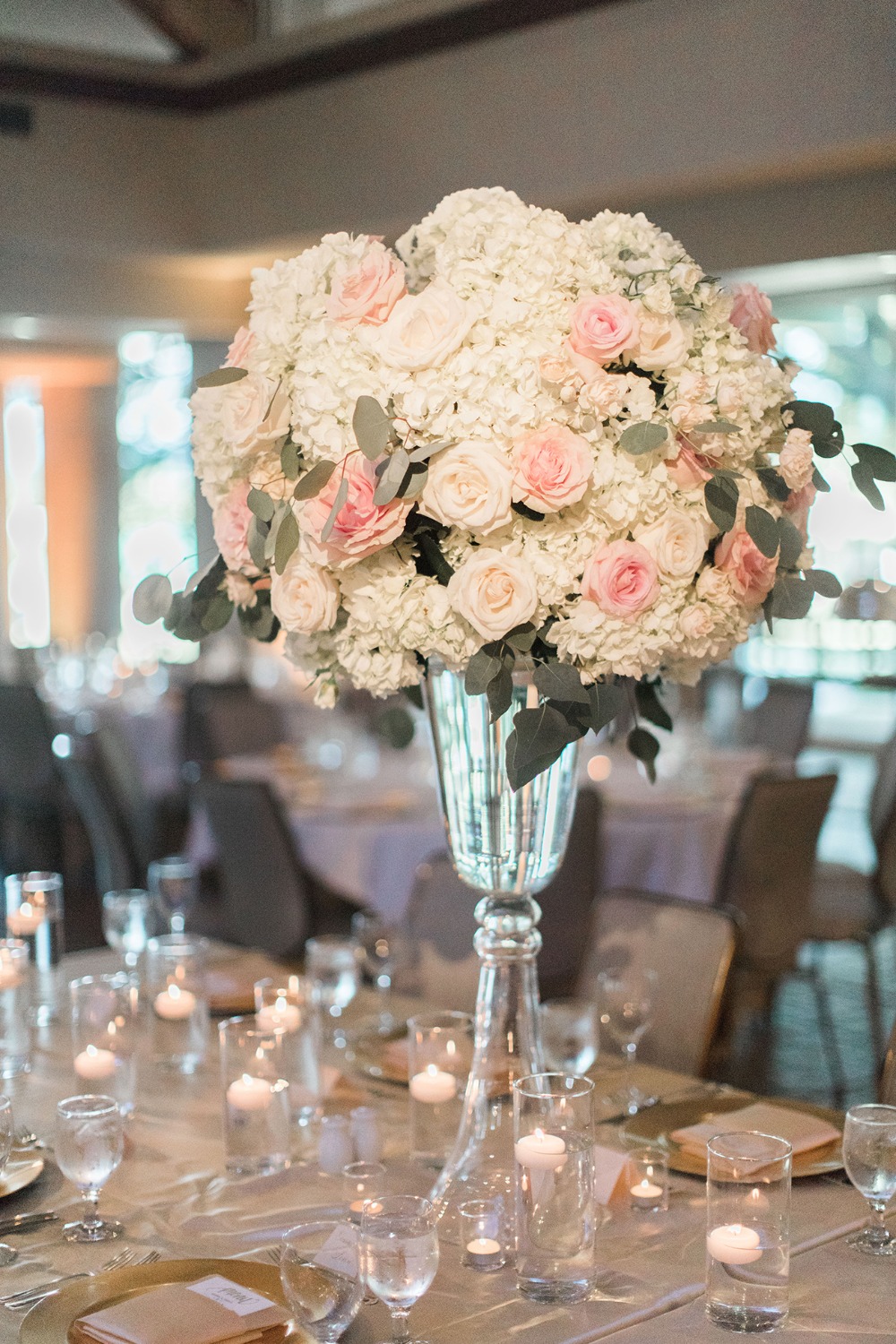 how-to-have-a-glamorous-pastel-wedding