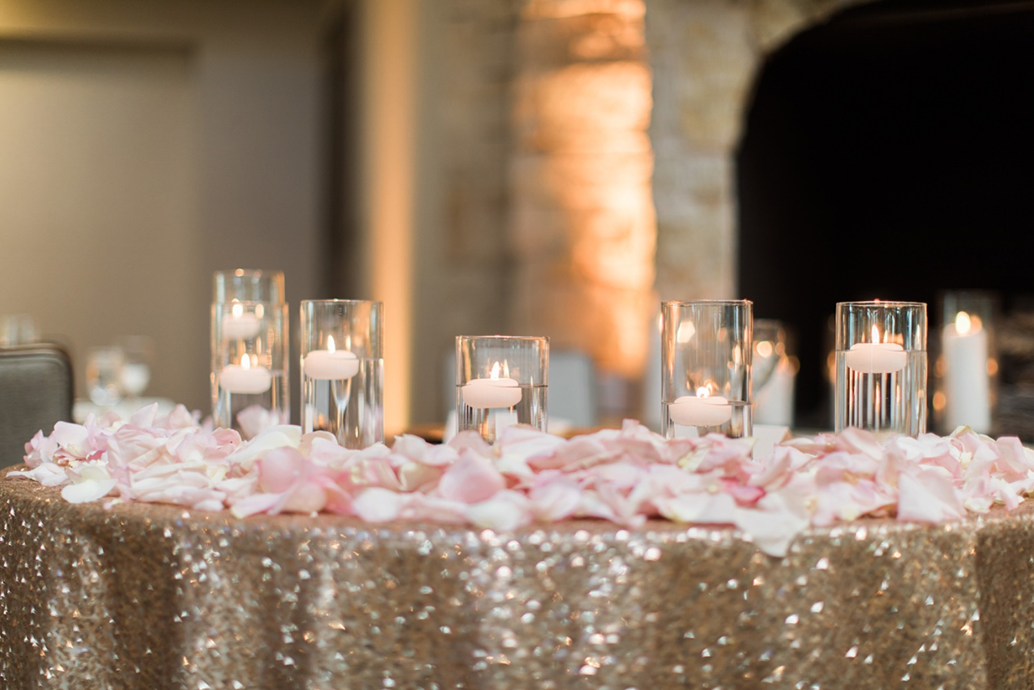 how-to-have-a-glamorous-pastel-wedding