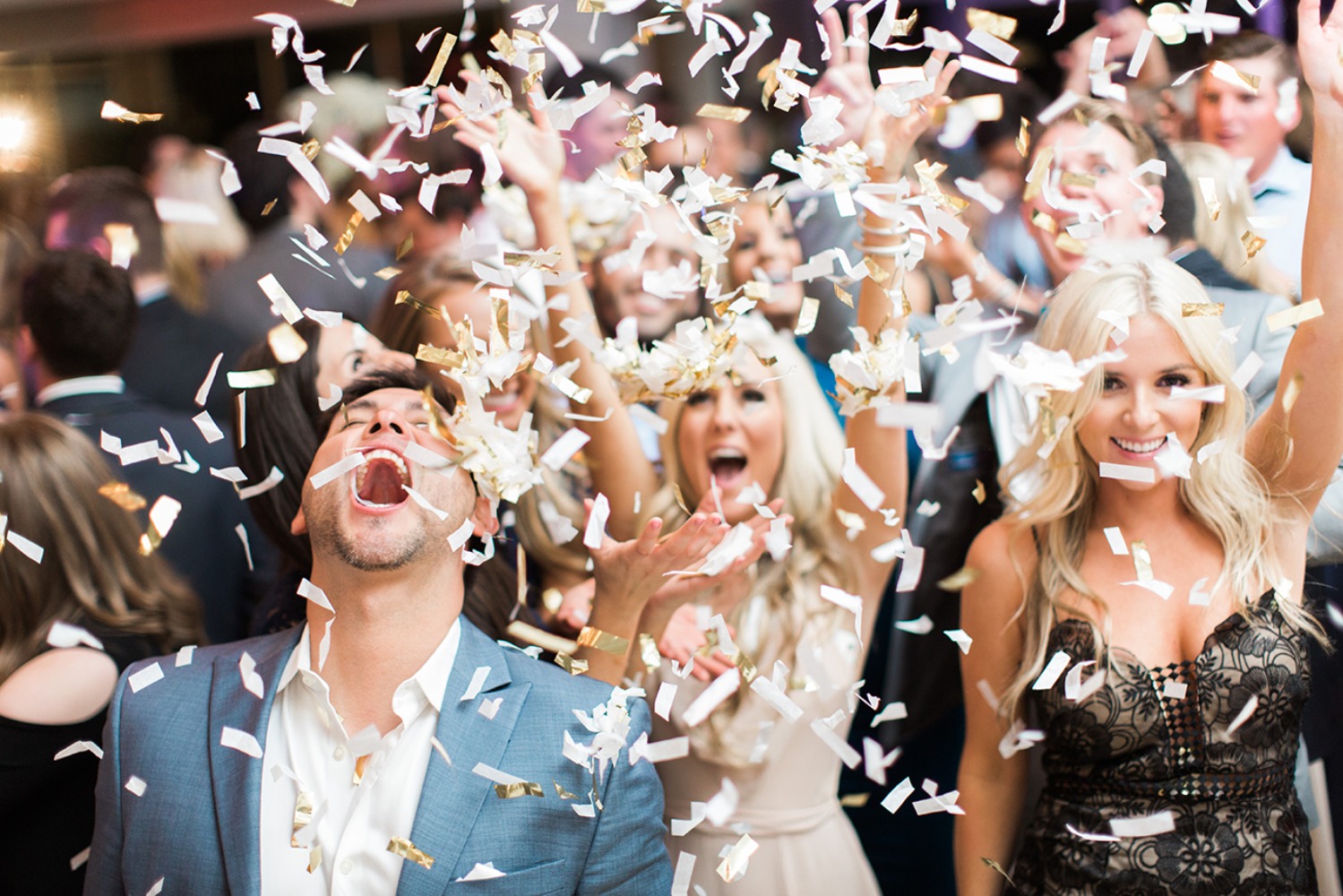 how-to-have-a-glamorous-pastel-wedding
