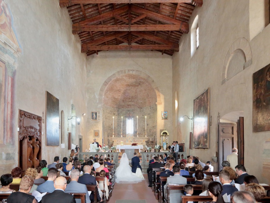 Tuscan church wedding
