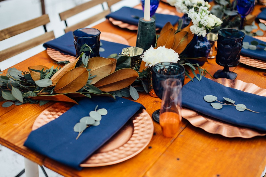 Blue green and gold table decor