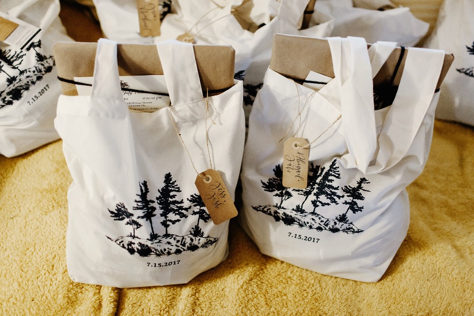 Custom tree totes for guests