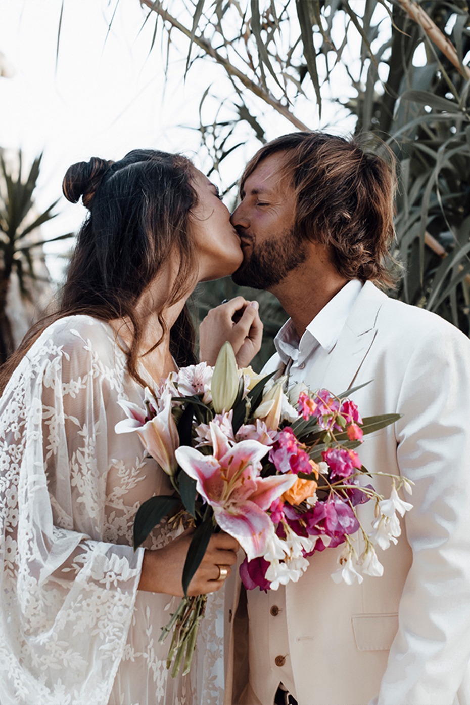 sweet wedding kiss