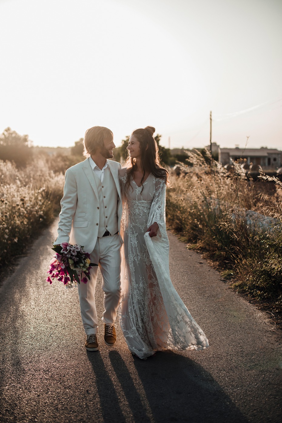 sweet sunset wedding photos