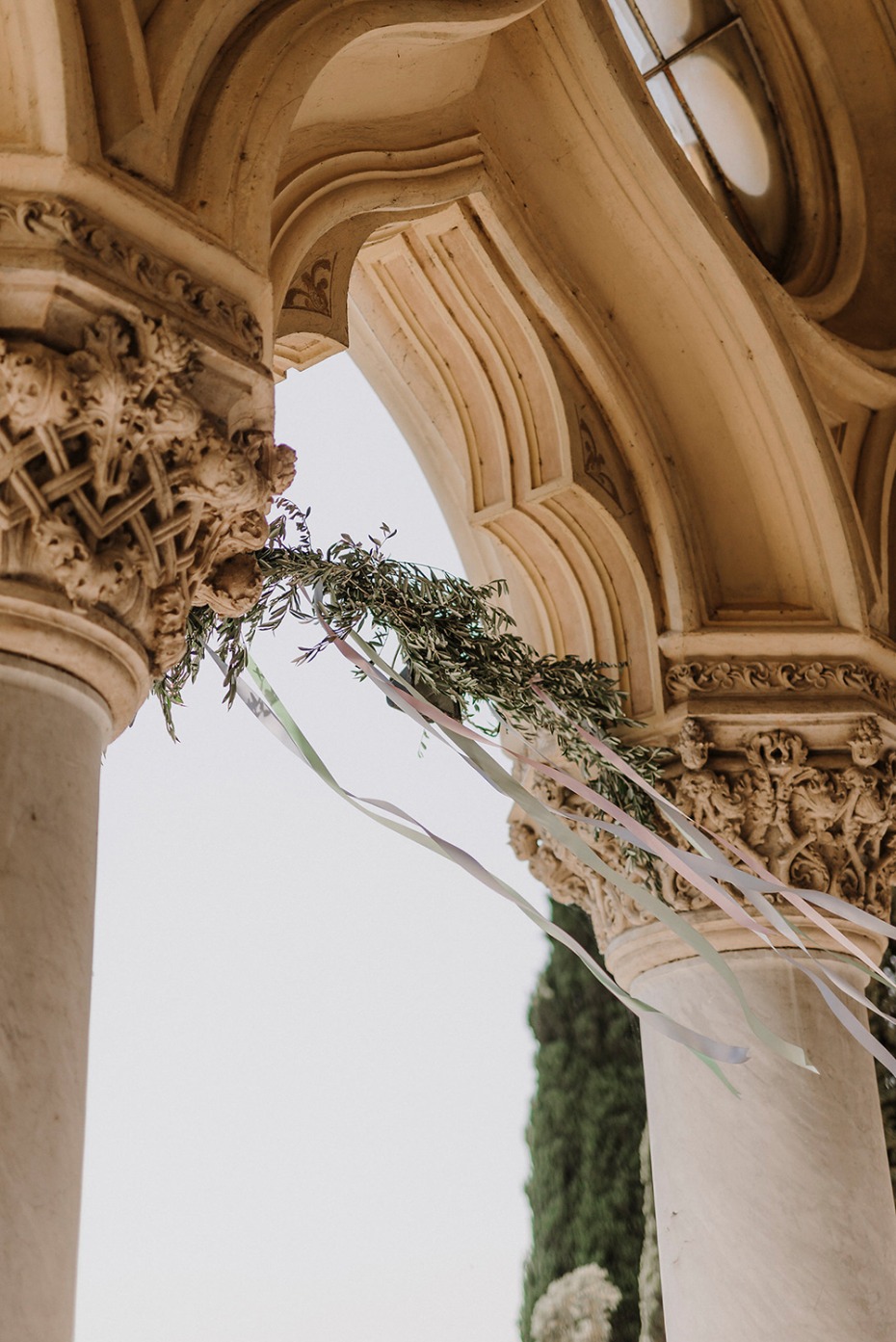 elegant wedding backdrop