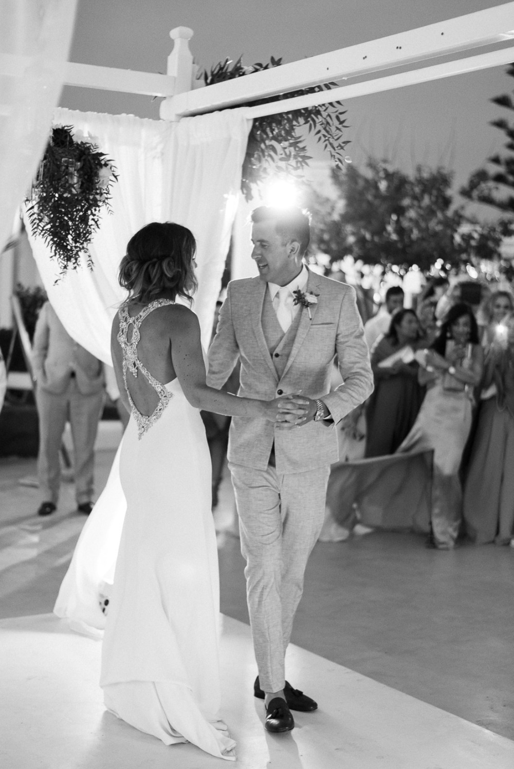thinking-of-getting-married-abroad