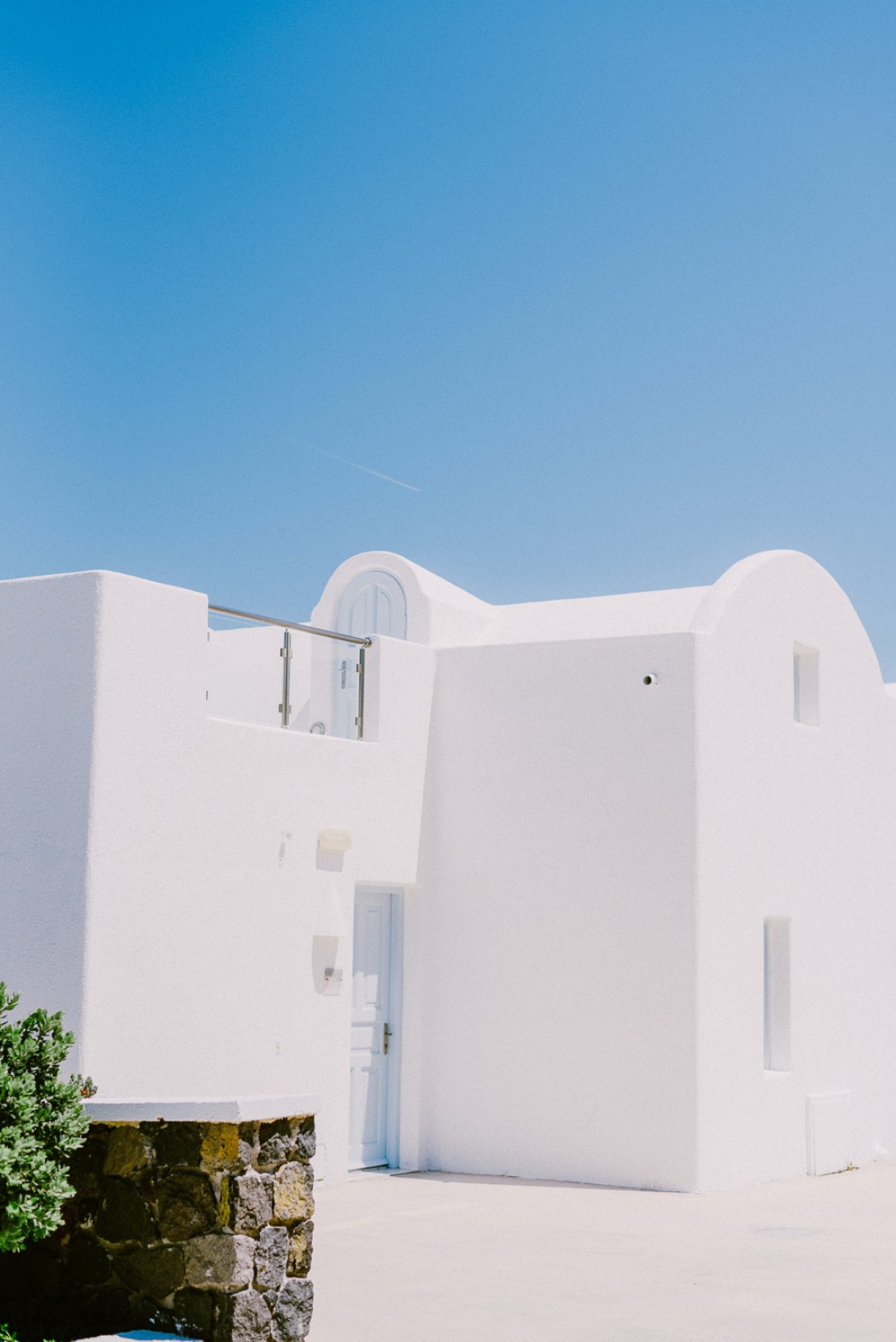 thinking-of-getting-married-abroad