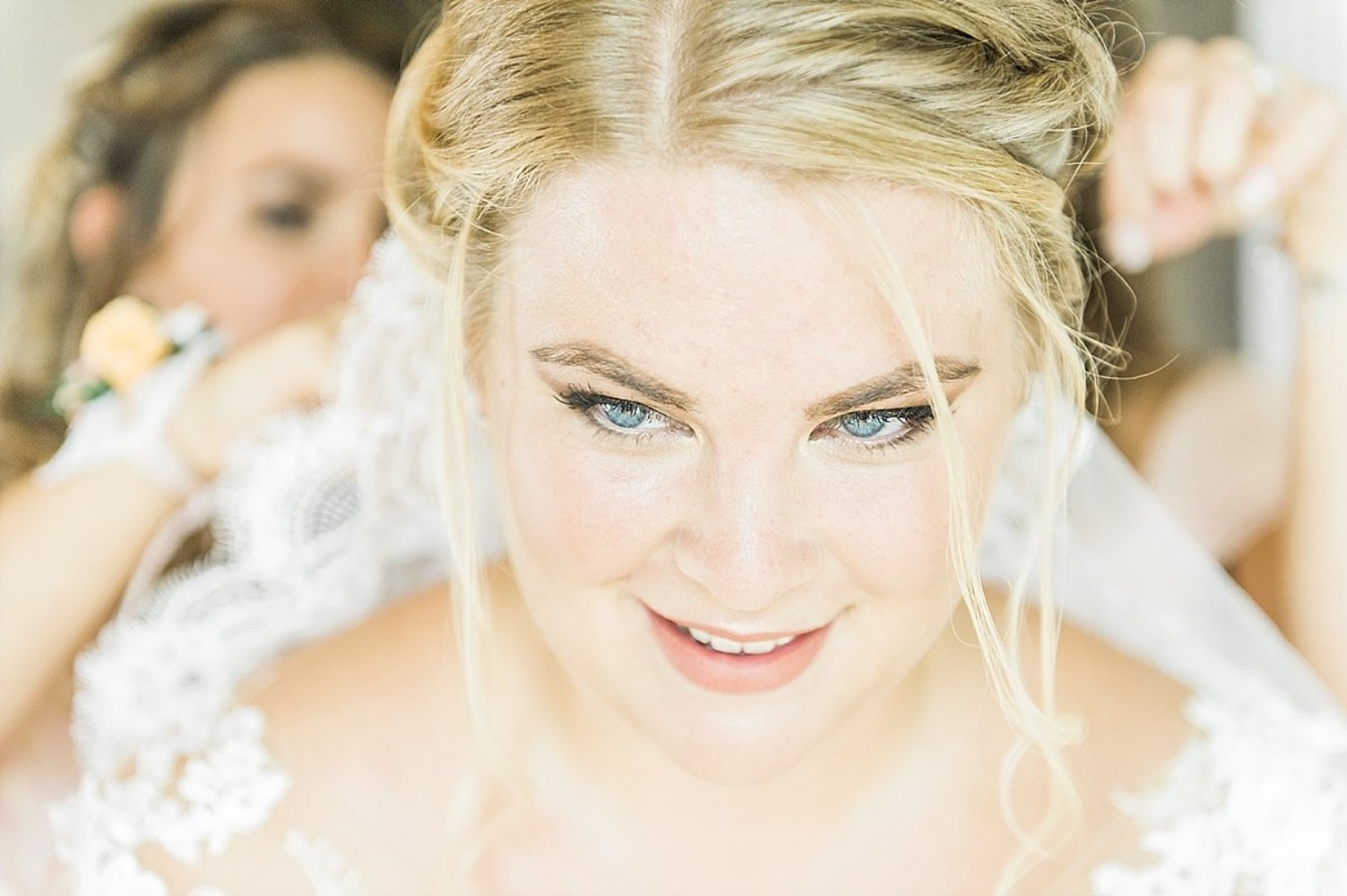 this-sunshine-filled-wedding-is-about