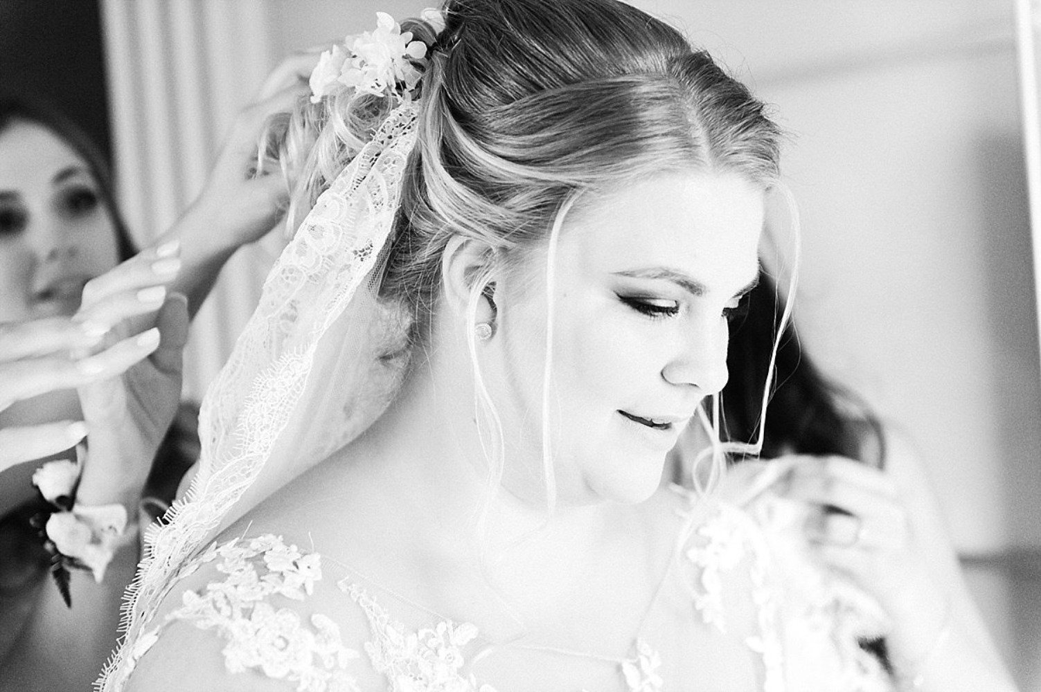 this-sunshine-filled-wedding-is-about