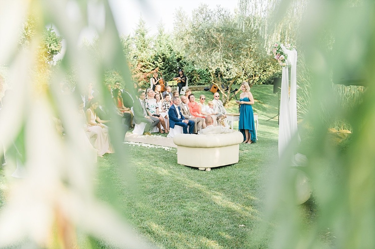 this-sunshine-filled-wedding-is-about
