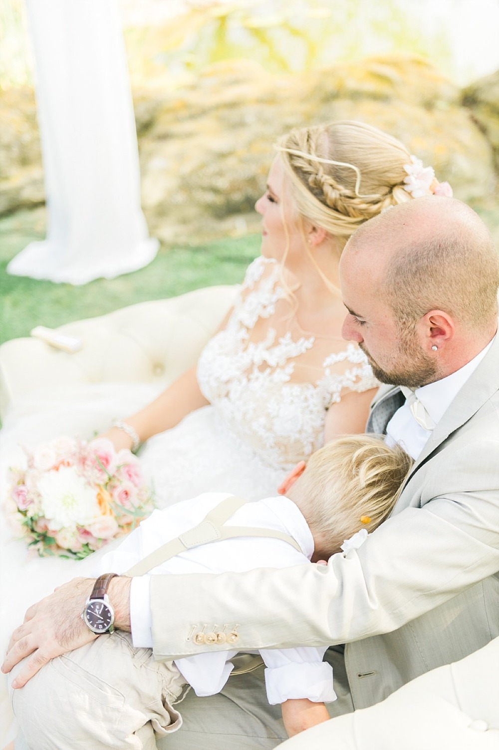 this-sunshine-filled-wedding-is-about