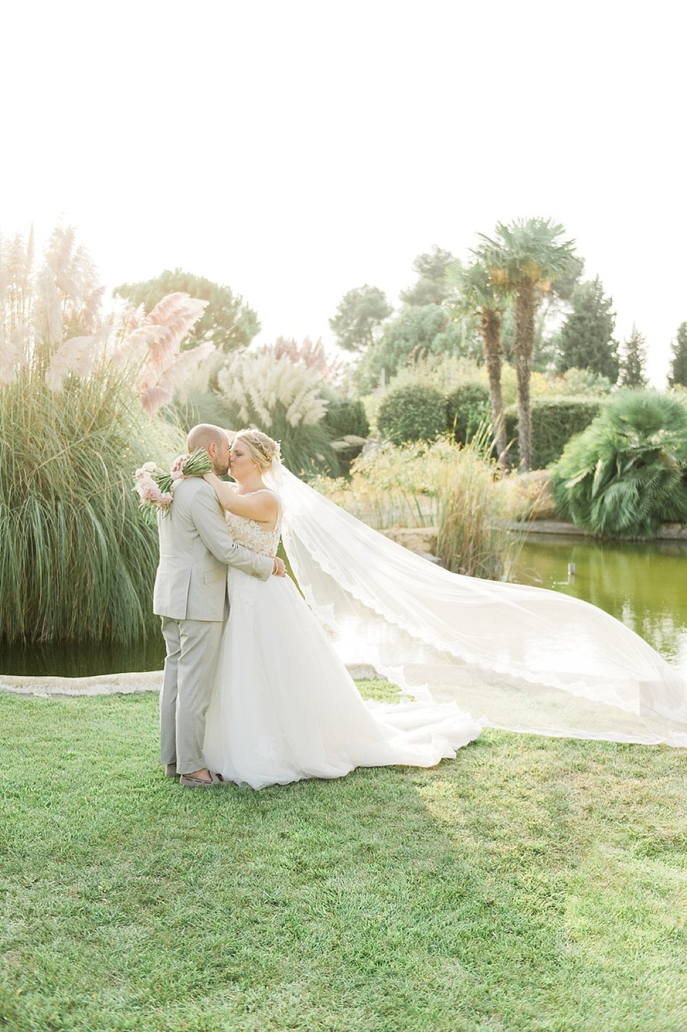 this-sunshine-filled-wedding-is-about