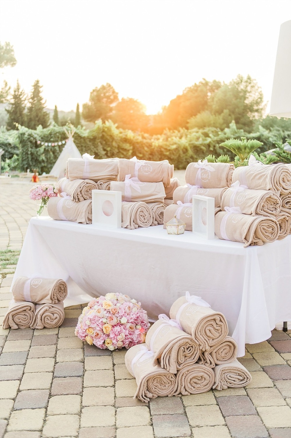 this-sunshine-filled-wedding-is-about