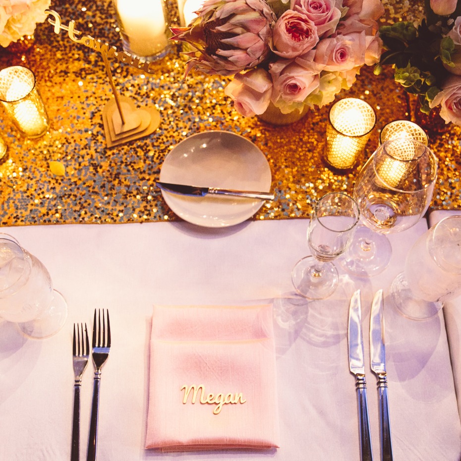 Blush and gold table decor