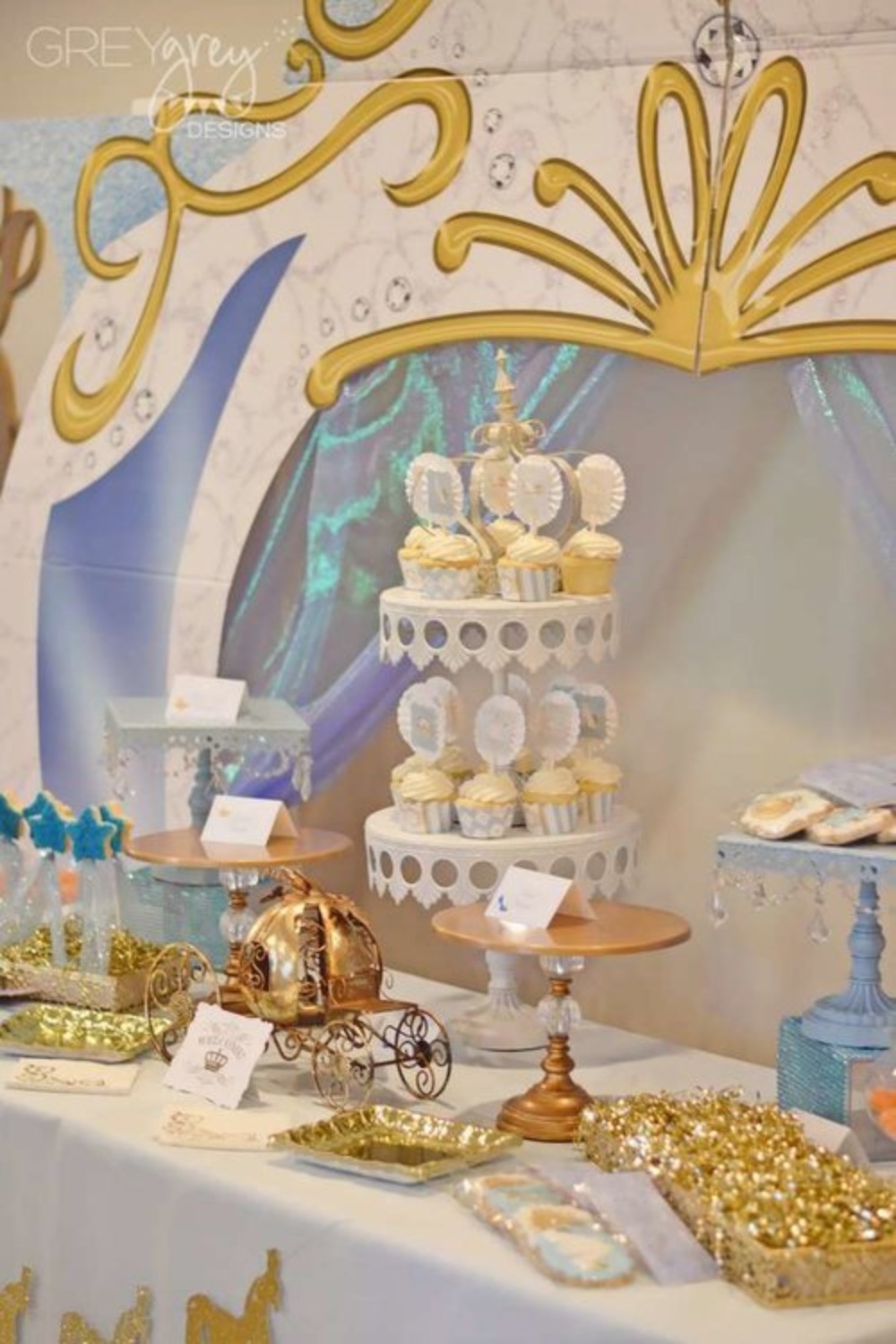 white-crown-cake-stand-opulent-treasures