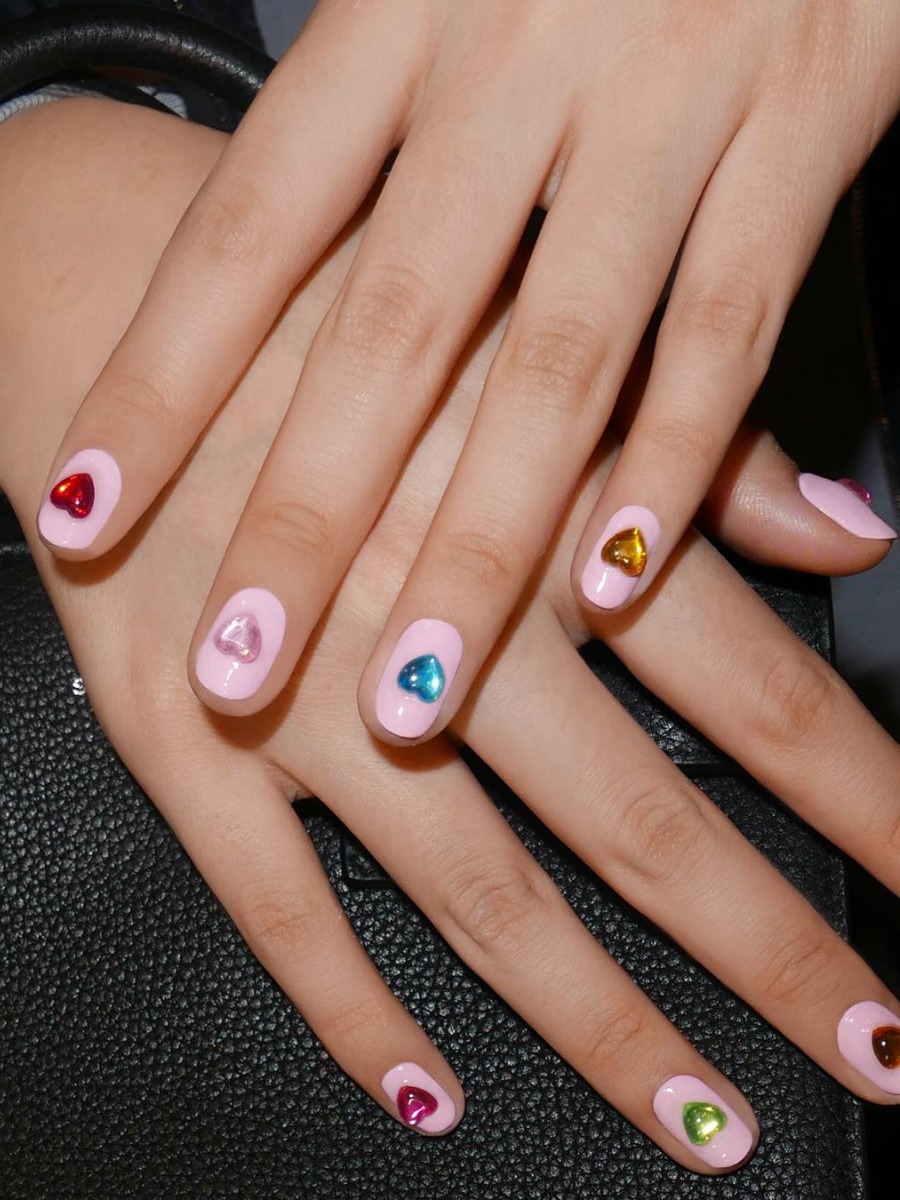 14 Valentine’s Day Manicures to Rock for Cupid 