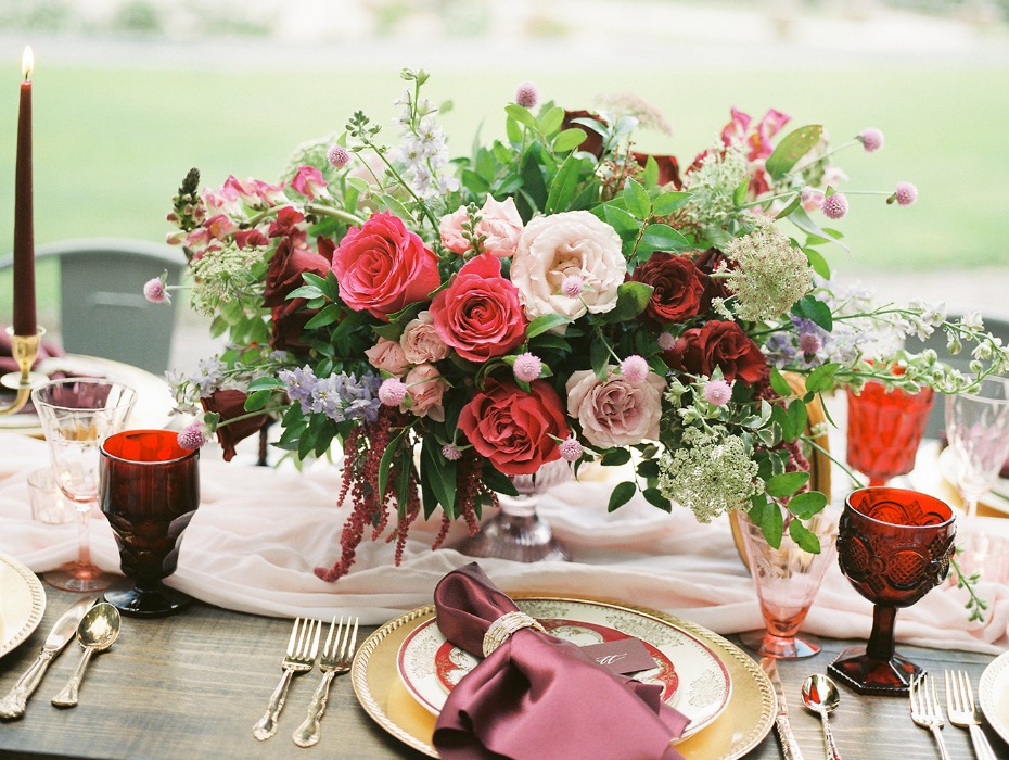 Valentine's day centerpiece in red and pink