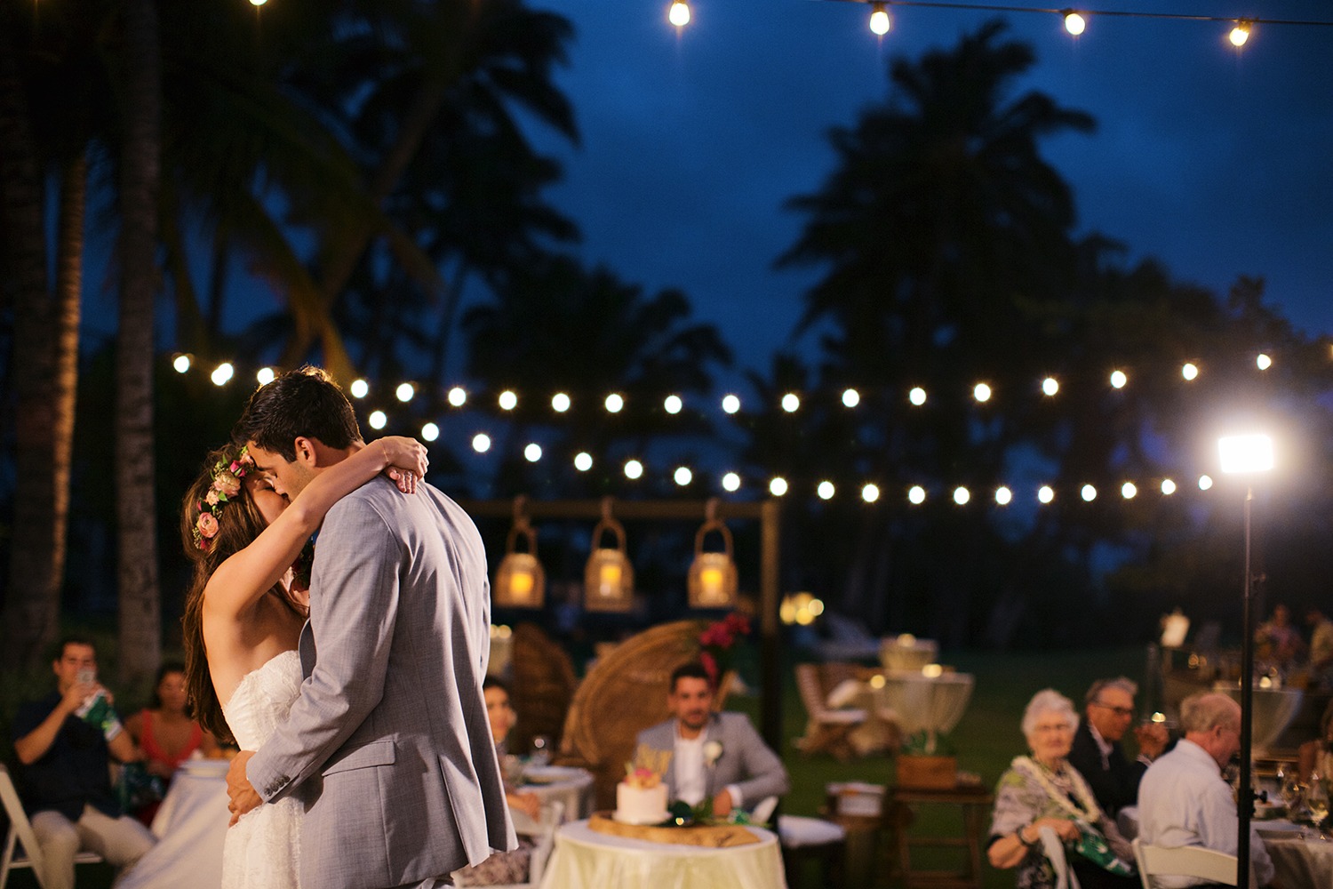 a-vintage-boho-chic-hawaiian-wedding