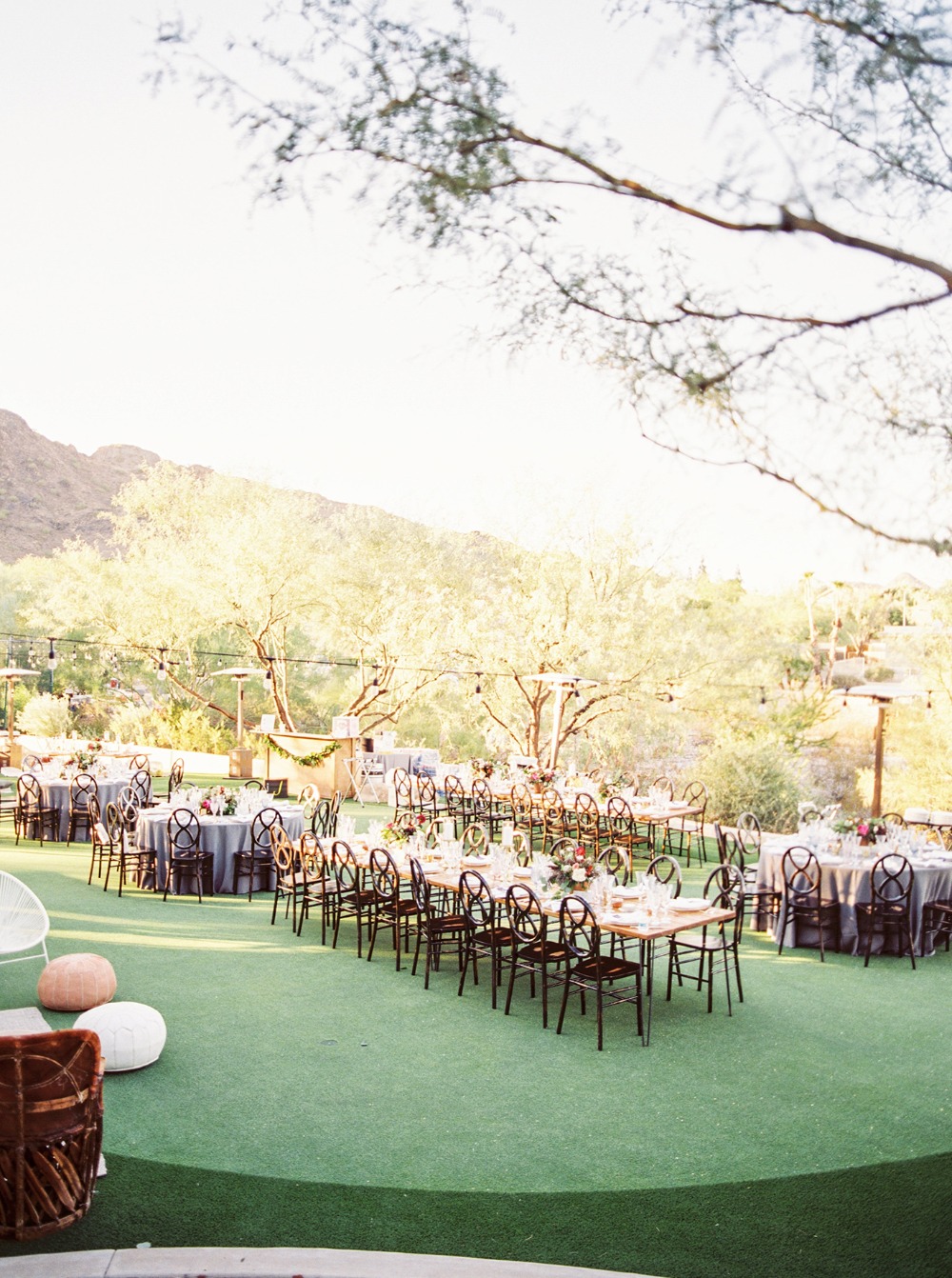 cozy-estate-wedding-with-modern-earthy